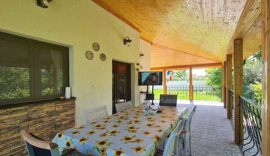 Casă modernă cu 5 camere și 5 băi confort în Groși, Maramureș