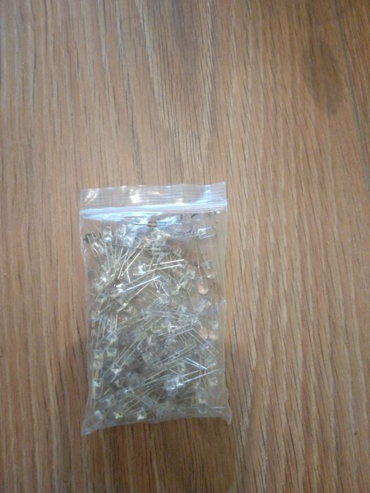 Lustra modernă de tavan cu 4 brațe, 8 panouri iluminat, 24 leduri