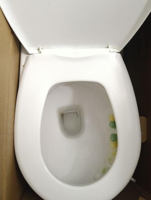 Donez vas wc in stare de funcționare