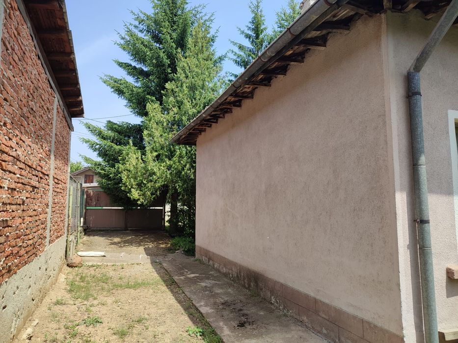 Продава се Къща в с. Яна, Област София-град - 56 кв.м за 2483 €/кв.м - Снимка #2