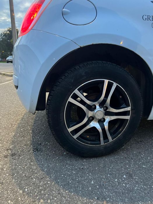 Vind Fiat 500 benzina