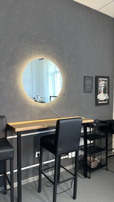 Сдам место в студии