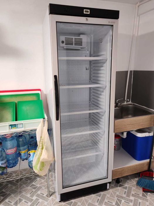 Utilaje bucătărie Horeca - Chiuvete/Vitrina frigorifica