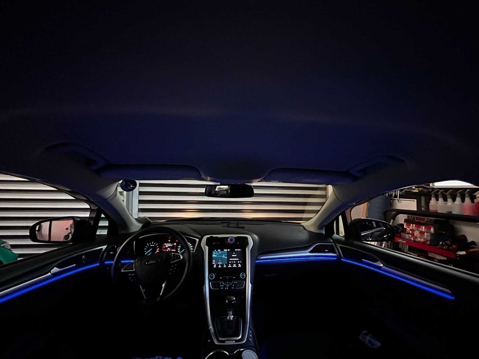 Lumini ambientale LED dedicate FORD