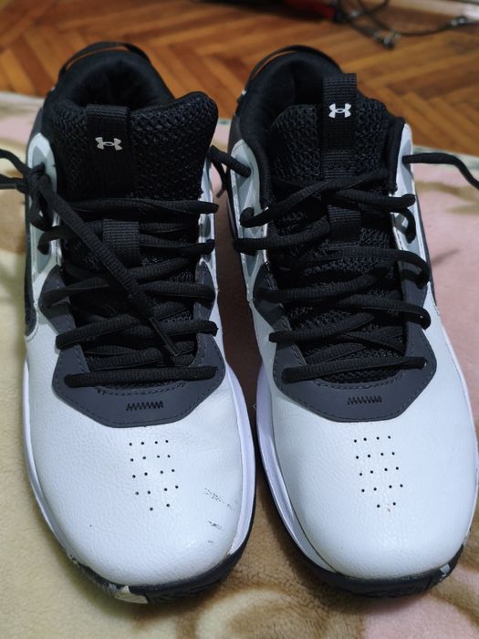 Ghete baschet Underarmour Jet 23