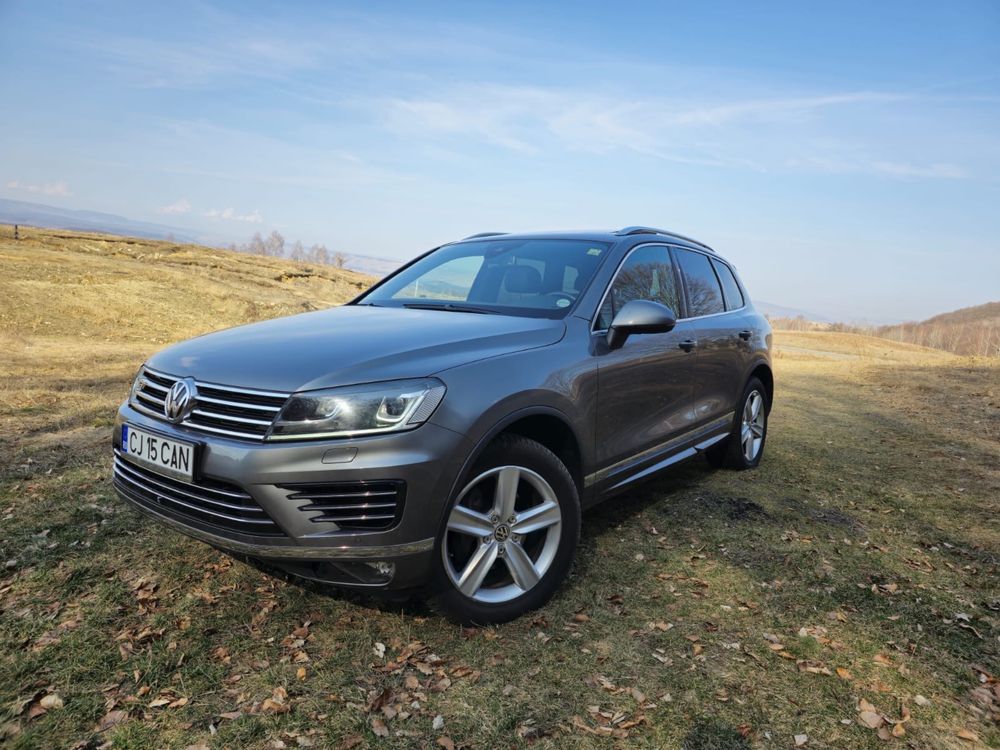 Volkswagen Touareg 3.0 262 cai Rline