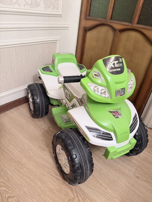 Продам детскую электрическую машинку - мотоцикл
