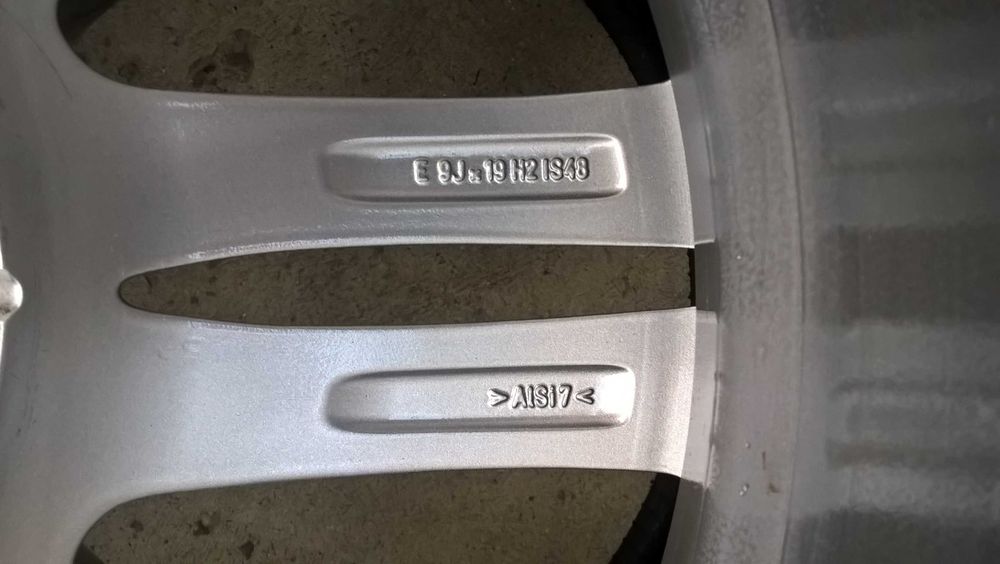 O janta fata si una spate 19 toli originale bmw X5 X6 M BMW 7849629