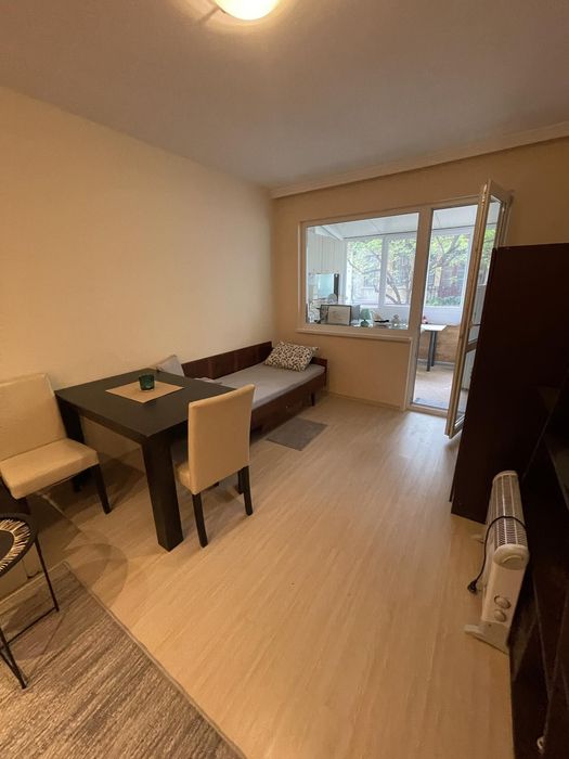 Дава се под наем Двустаен апартамент в Бургас, Възраждане - 52 кв.м за 510 € - Снимка #2