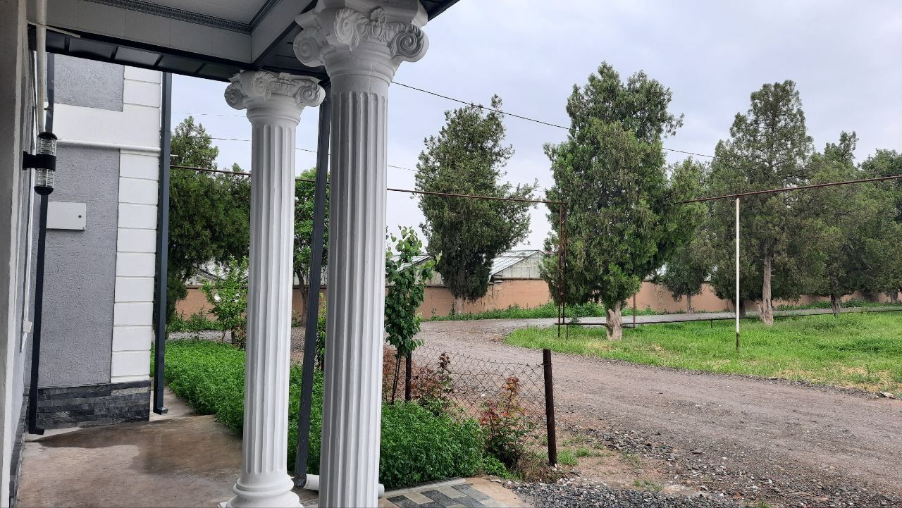 Икки қаватли Ҳовли сотилади
