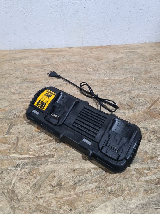 Incarcator DeWalt DCB132 cu 2 posturi