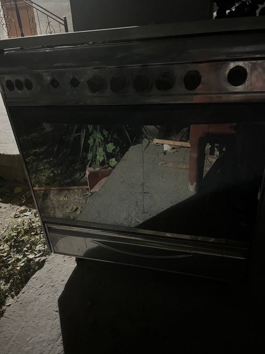 Gaz pleta sotiladi srochni xolati yaxshi xamma joyi ishlaydi