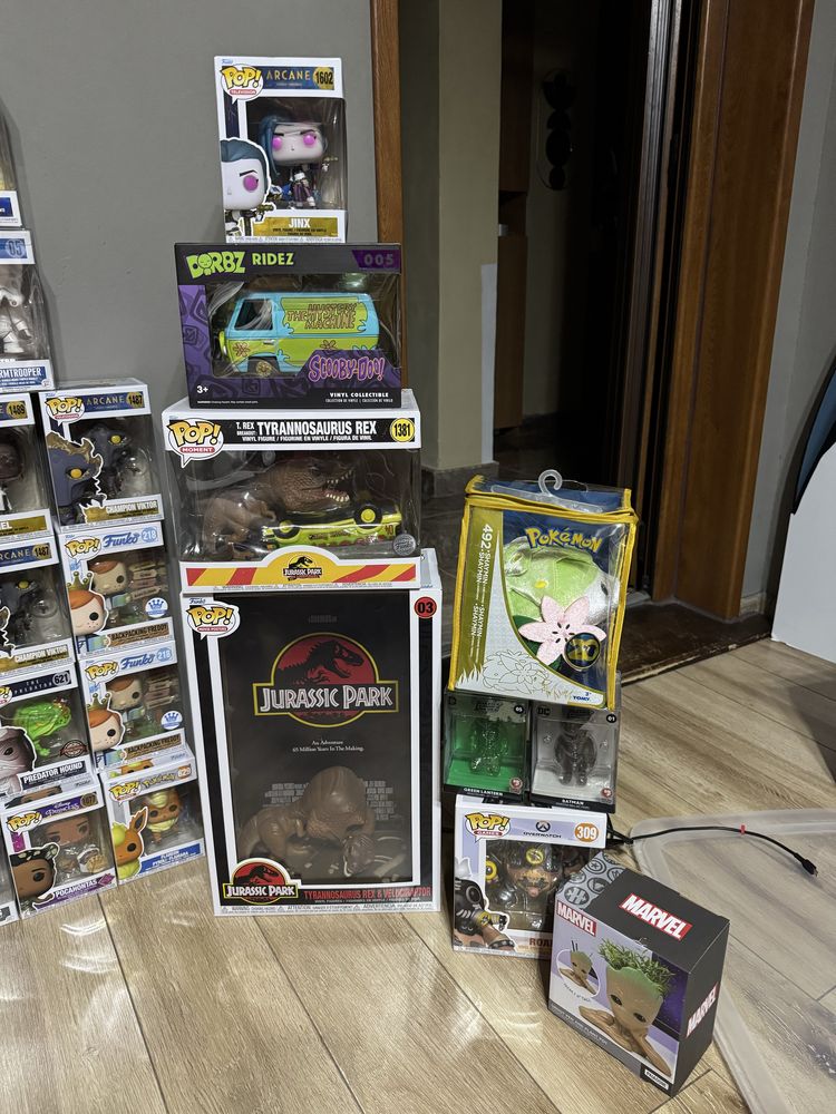 Funko Lot Marvel Star Wars Arcane Lord of the Rings Alien Horror