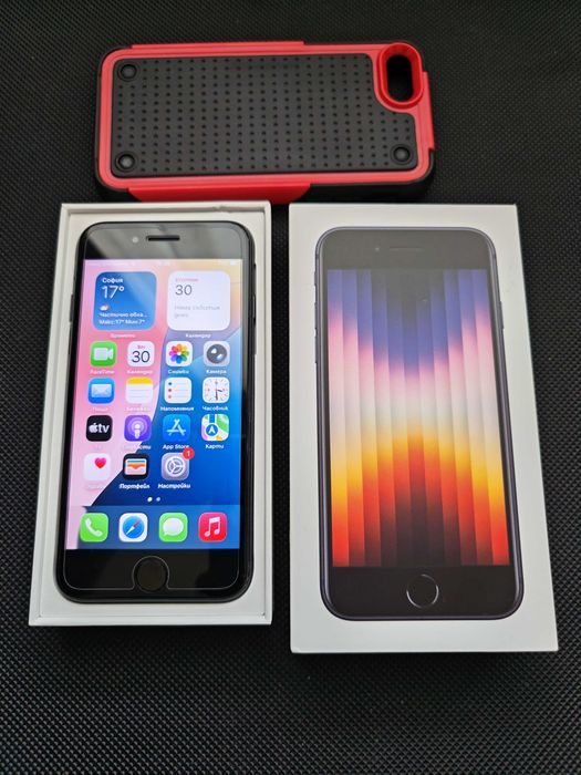 Перфектен iPhone SE3 2022г. 64GB