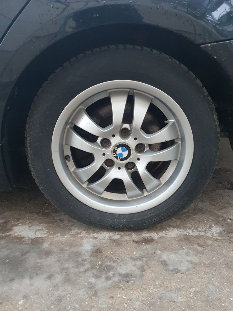 Vând jante 16"  bmw + cauciucuri noi runflatt