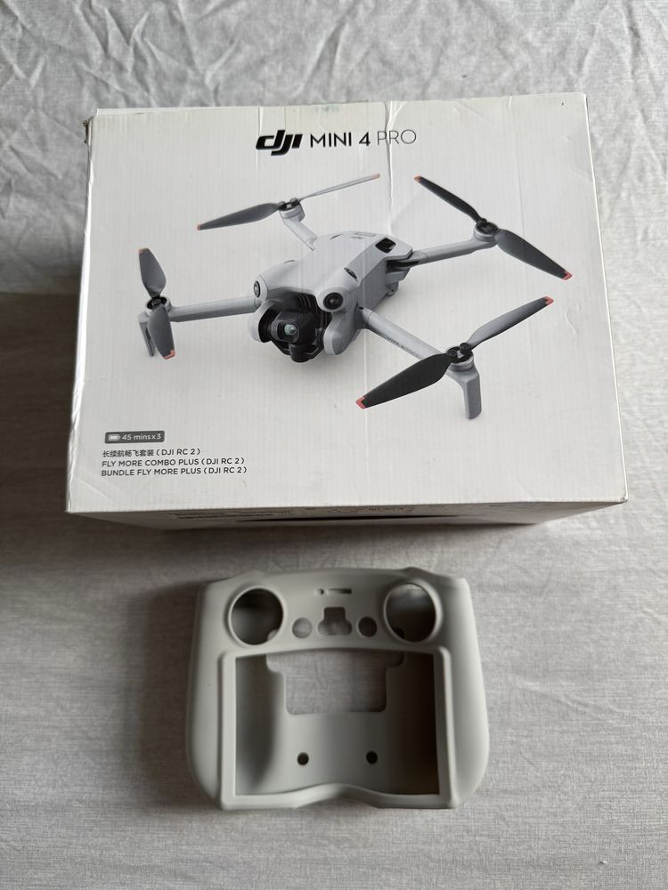 Продается Дрон DJI Mini 4 Pro Fly More Combo Plus