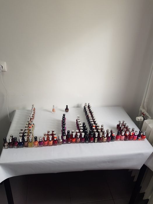 Oje OPI si Sally Hansen profesionale