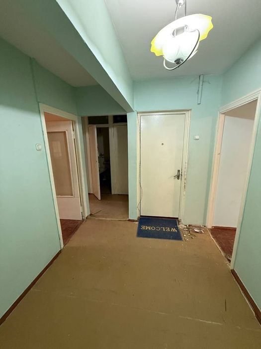 Продается 2 комнатная квартира с 6 метровой верандой