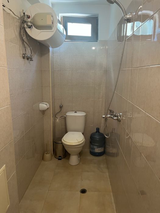 Дава се под наем Офис в Варна, Базар Левски - 1000 кв.м за 1000 € - Снимка #8