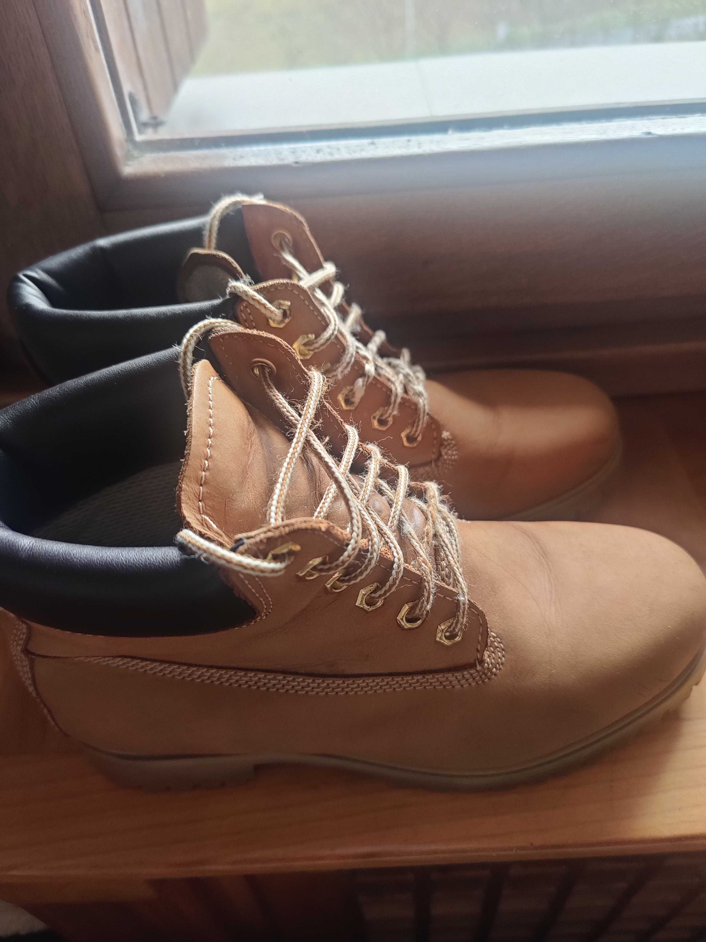 Ghete gen Timberland mărimea 40 unisex