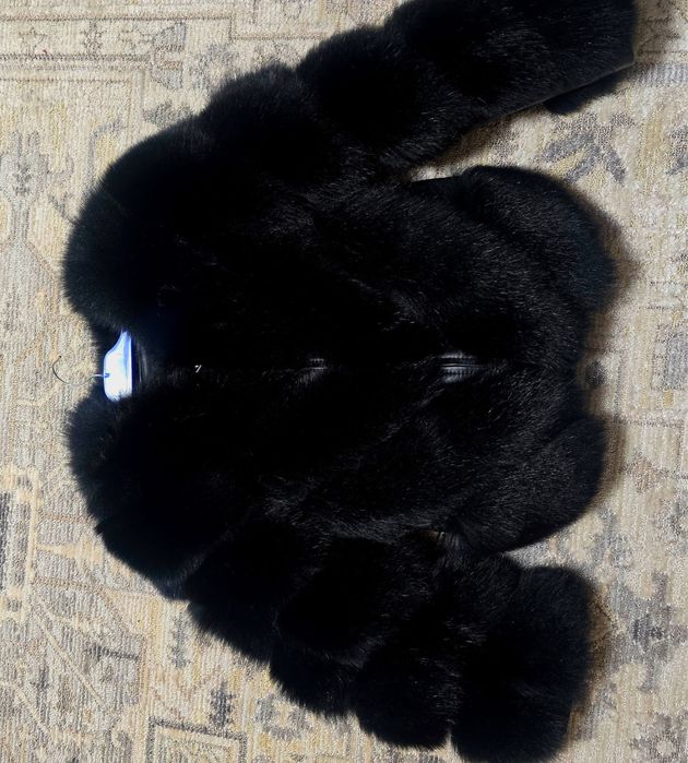 Haina de blana neagra