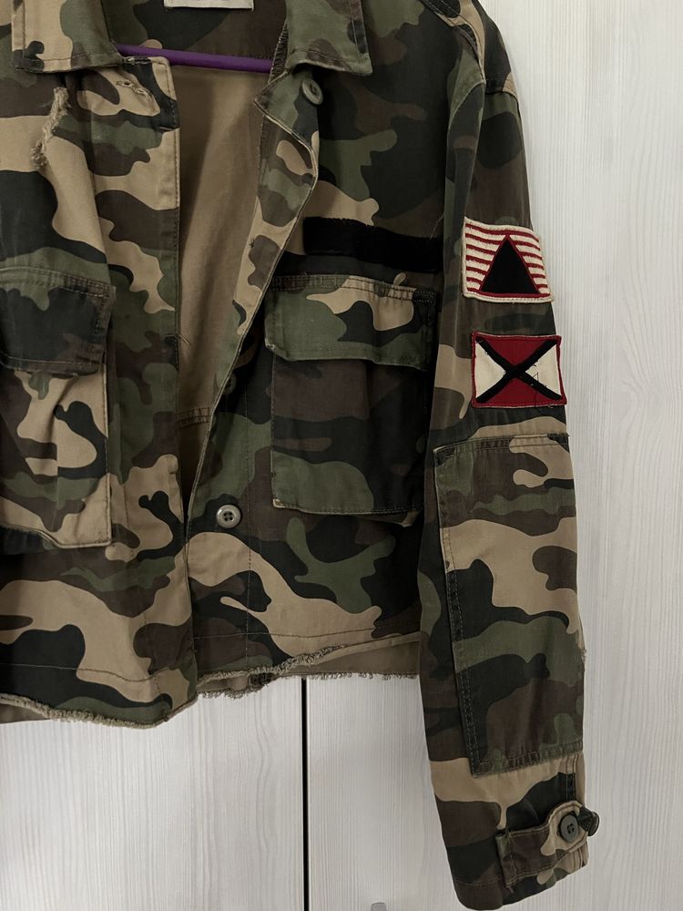 Есенни дамски якета Bershka, Lc waikiki