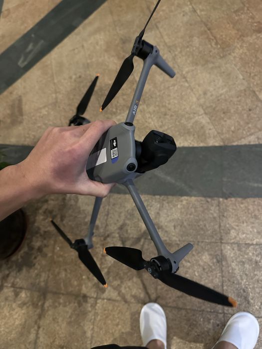 Дрон djl ai3 2батарйка