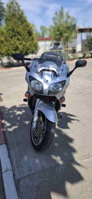 Vând motocicleta FJR1300A
