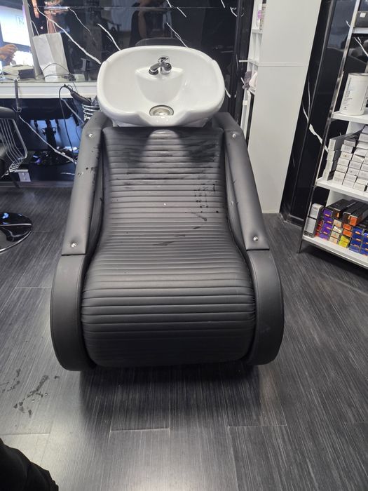 Измивна колона за салон