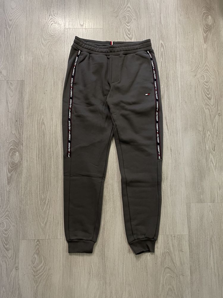 Pantaloni de trening Tommy Hilfiger noi