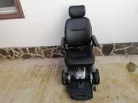Cărucior scaun electric pentru persoane cu dizabilități