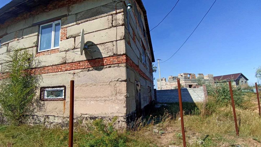 Продаю дом в отрадном недостроенный