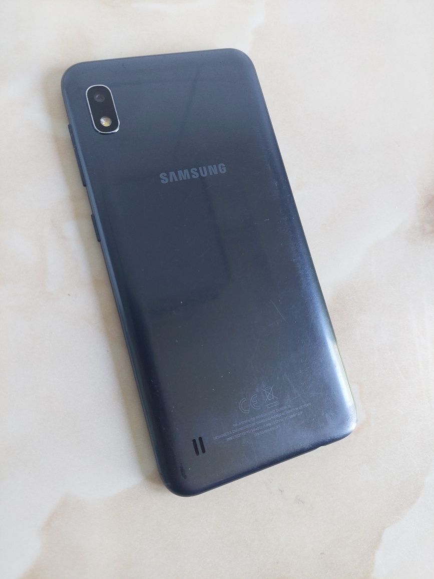 Vând Samsung Galaxy A10 în stare bună, fără probleme //poze reale