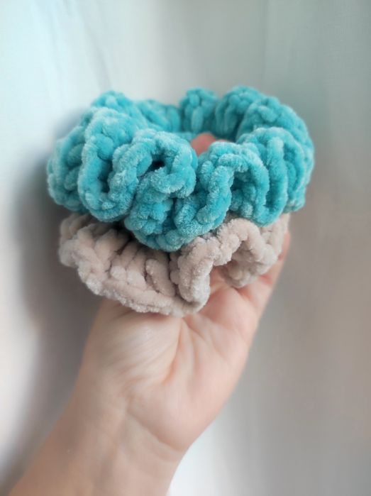 Пухени ръчно изработени СКРЪНЧИТА