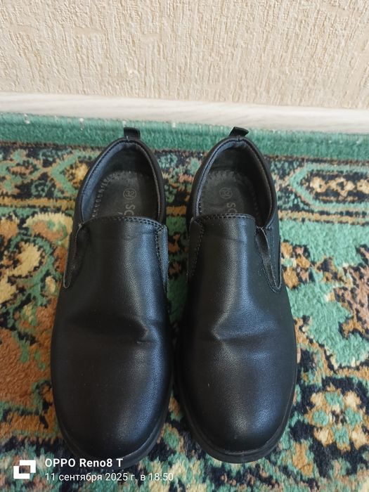 Продам школьные туфли на мальчика