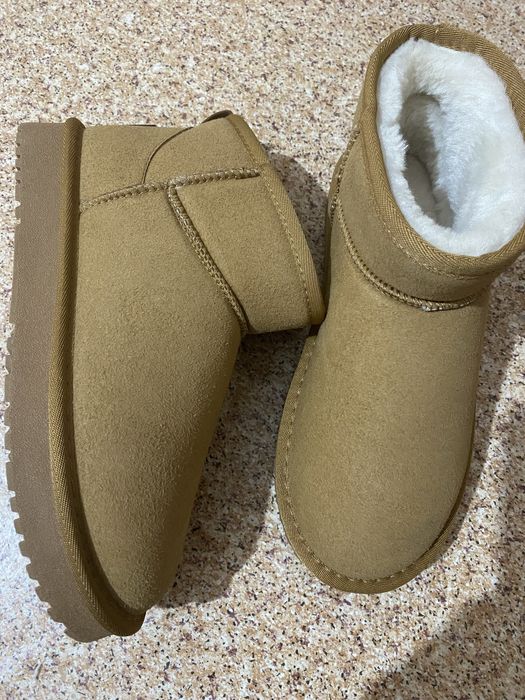 Угги  новые  продам  женское .