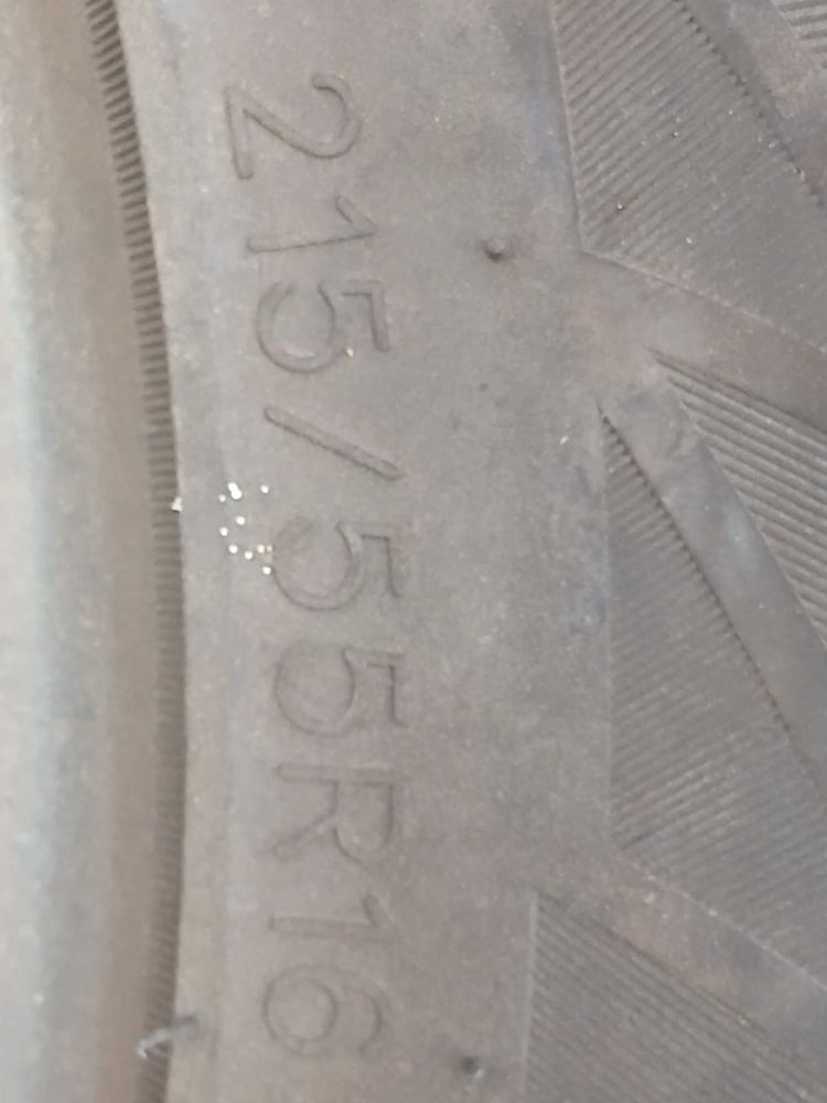 Б/у шины Қыстық дөңгелек Шины зимние шипованные 215/55 R16