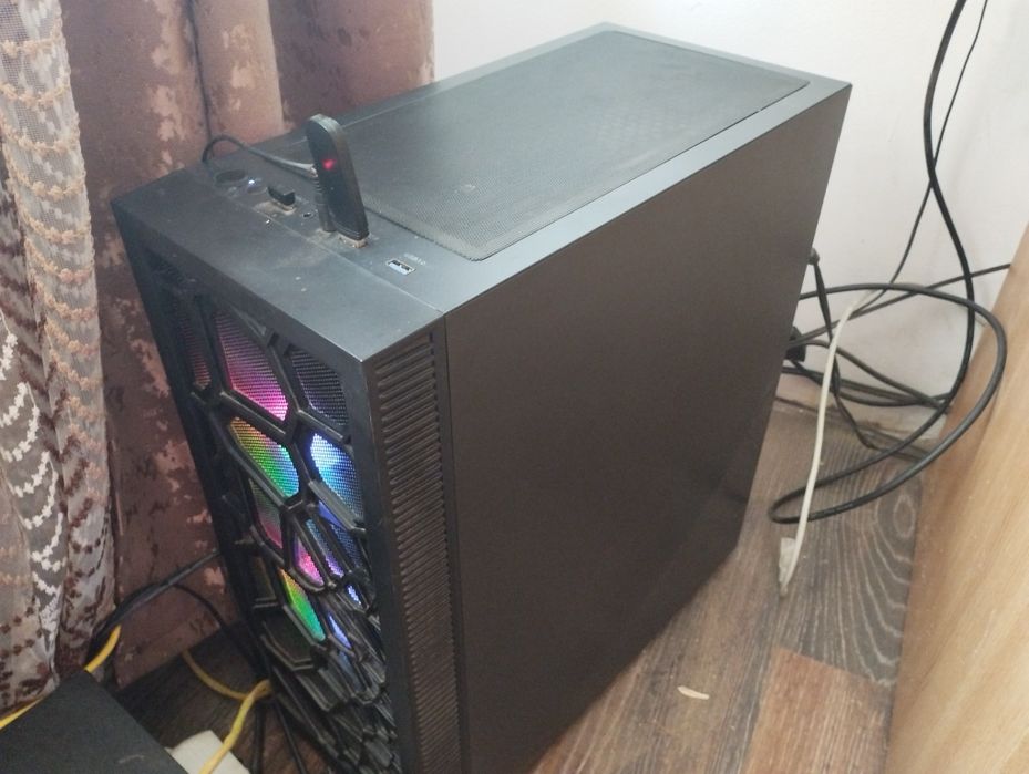 Vand calcuatorul de gaming