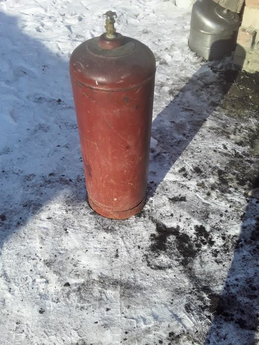 Продам газ балоны