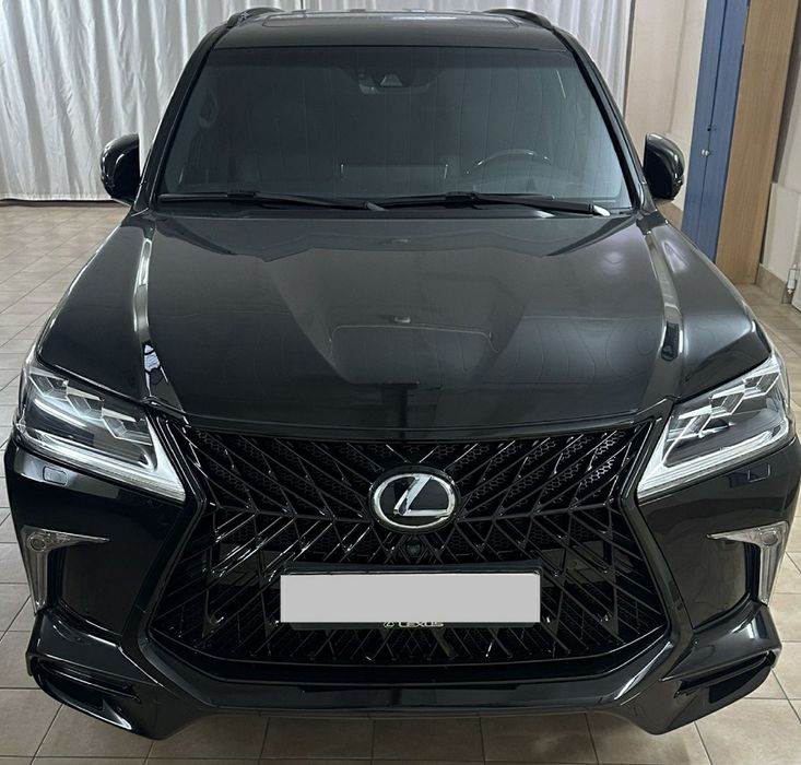 Lexus LX570 Qora 2018 Srochna sotiladi!!