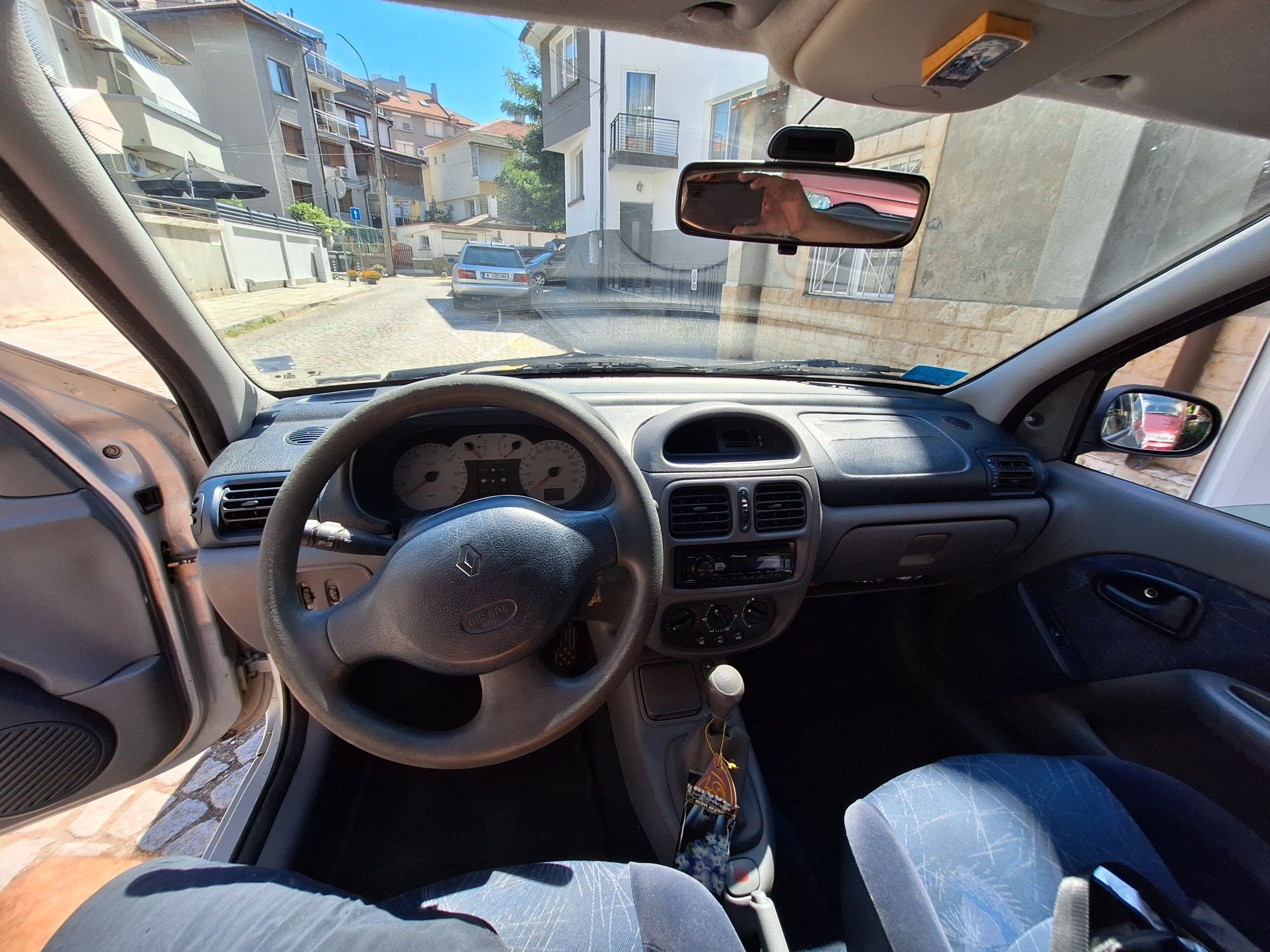Renault Clio 1.4 16v