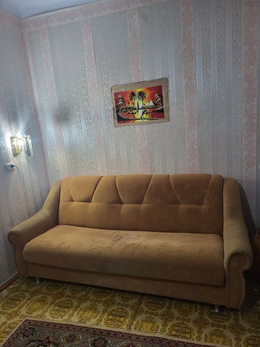 Продам диван в хорошем состоянии