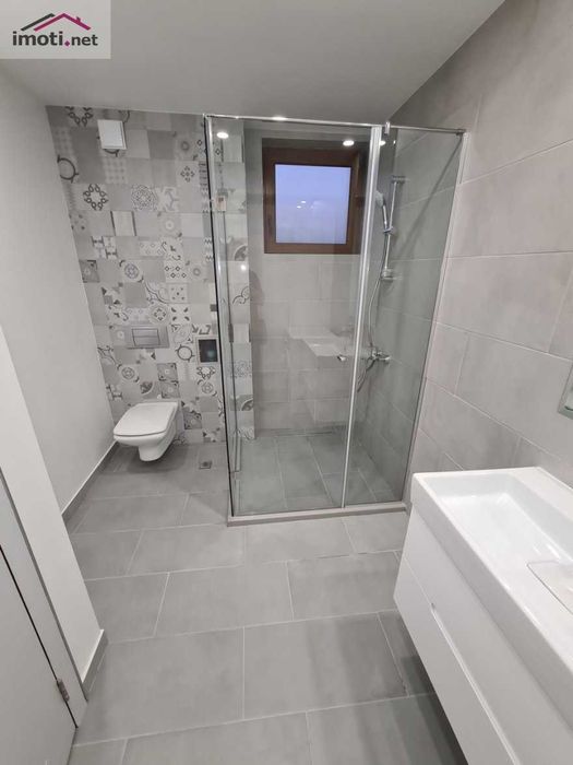 Дава се под наем Тристаен апартамент в Пловдив, Център - 120 кв.м за 700 € - Снимка #1