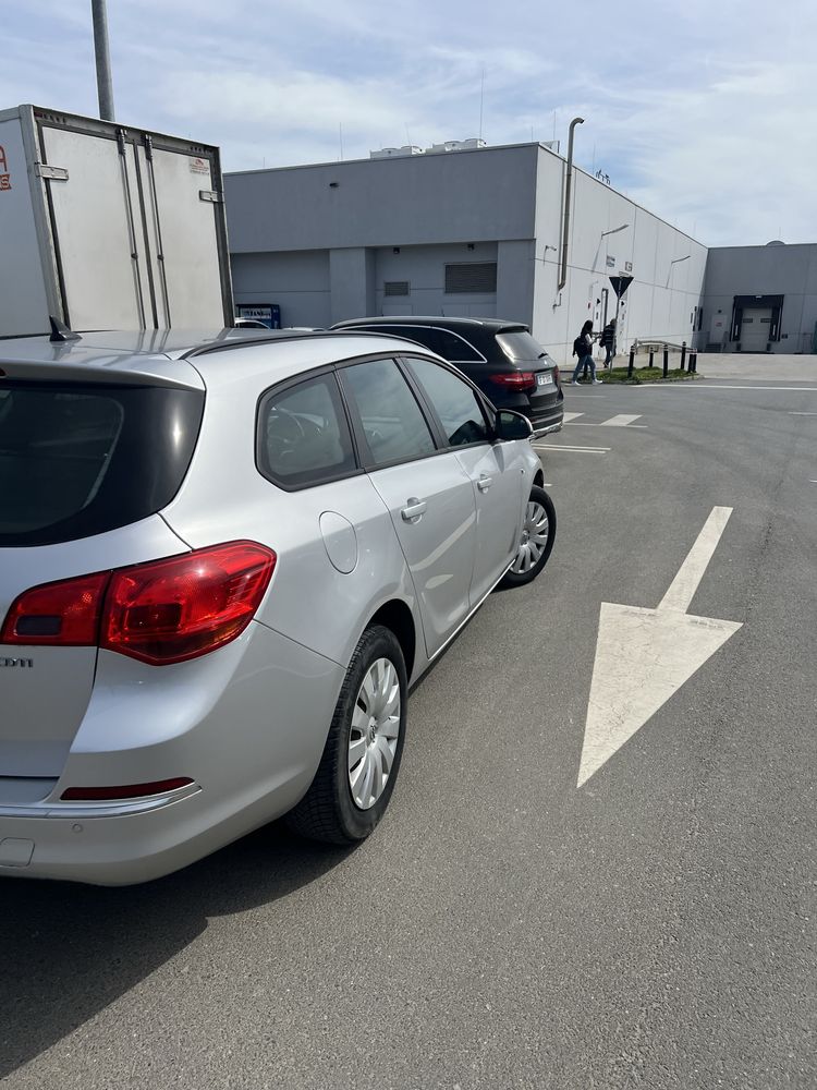 Opel Astra J 2014