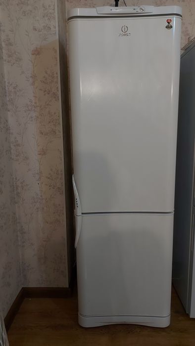 Холодильник Индезит