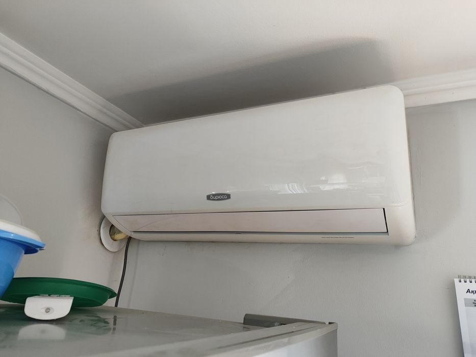 Кондиционер Бирюса B-12FPR-IK/B-12FPQ-IK белый + монтажный комплект