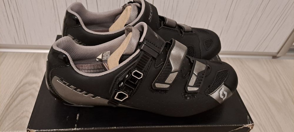 Pantofi ciclism Noi ,Mavic si Scott, de bărbati si dame