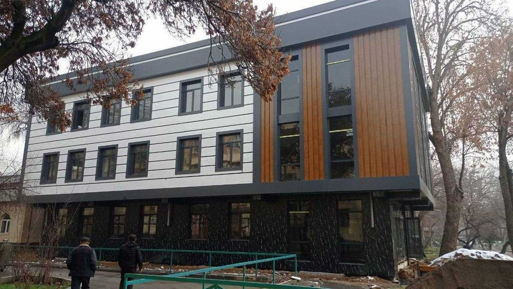 Аренда отдельно стоящего здания 1863 м²  клиника