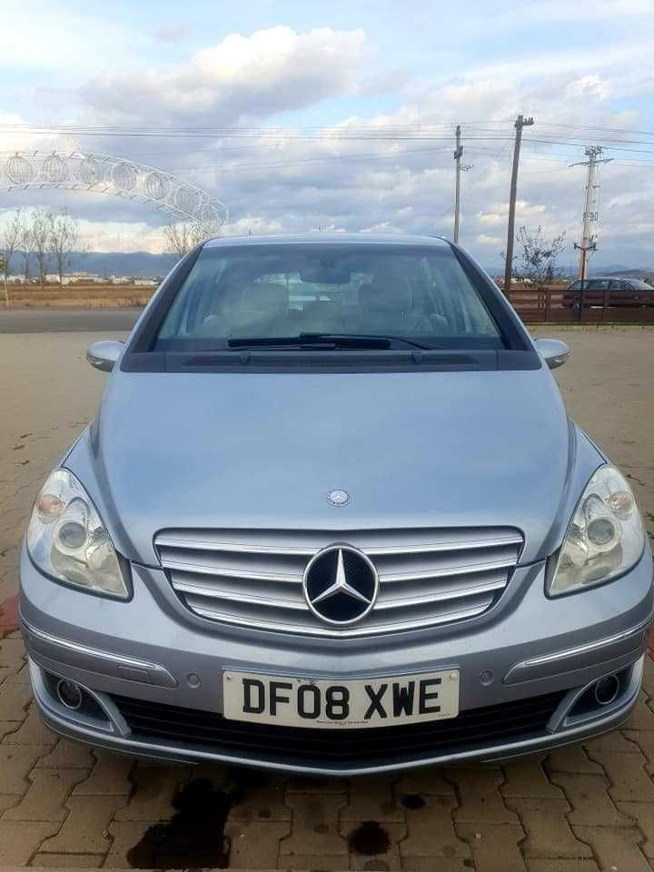 Dezmembrez B 180 CDI an 2008 motor 2.0CDI cm cutie automata