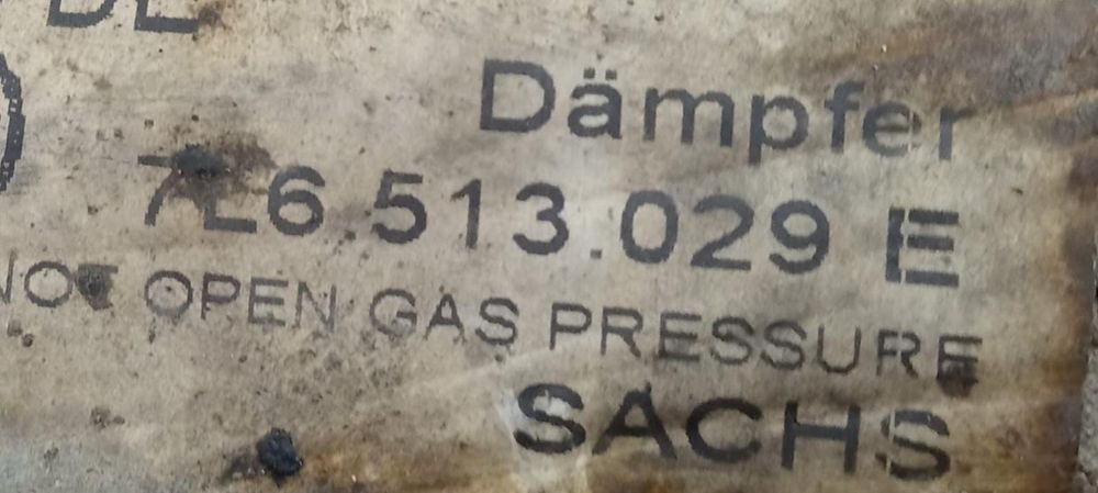 Amortizor stanga spate 7L6513029E 2.5 tdi BAC Volkswagen VW Touareg g